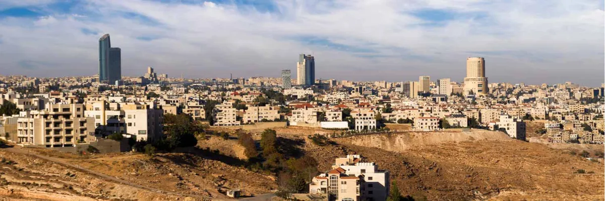 Voyagez avec Air Canada de Dallas vers Amman (DFW - AMM) {price_modifier} à partir de **Flights.FromLowestPrice**