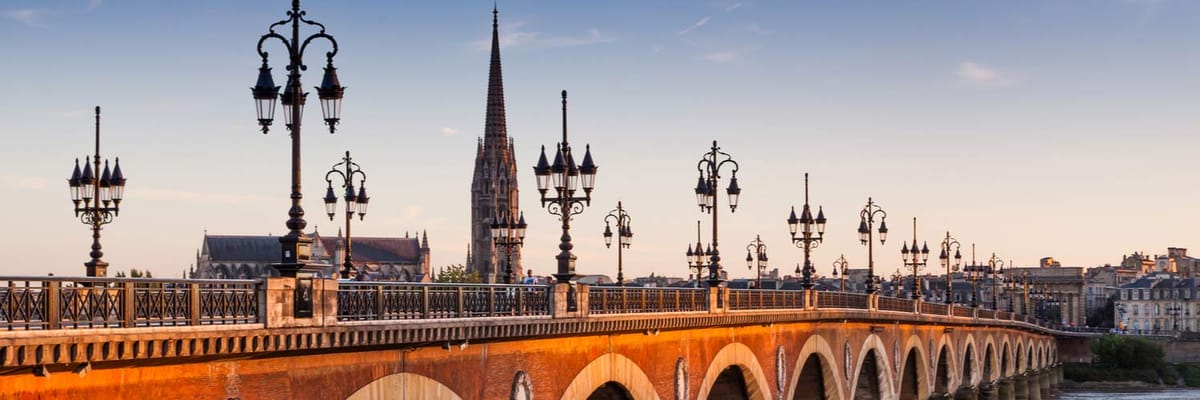 Book flights from Victoria (YYJ) to Bordeaux (BOD) | Air Canada