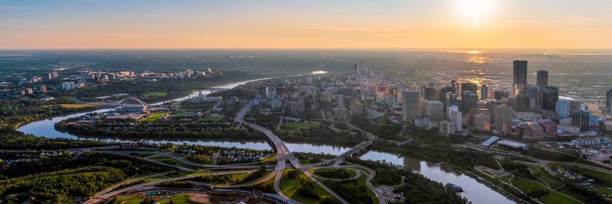 Book flights from Houston (IAH) to Edmonton (YEG) | Air Canada