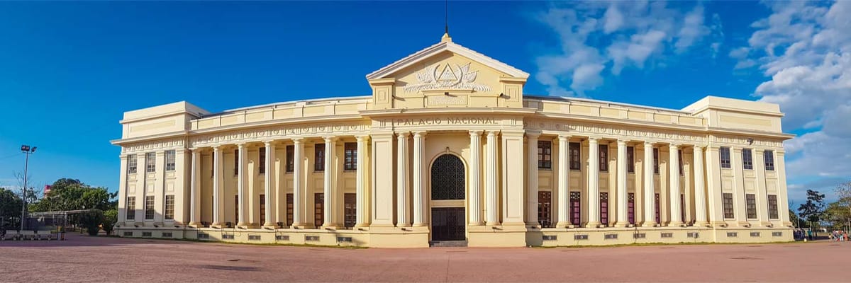 Voyagez avec Air Canada de Calgary vers Managua (YYC - MGA) {price_modifier} à partir de **Flights.FromLowestPrice**