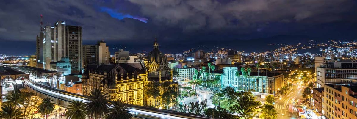 Réservez des vols avec Air Canada vers Medellín (MDE)