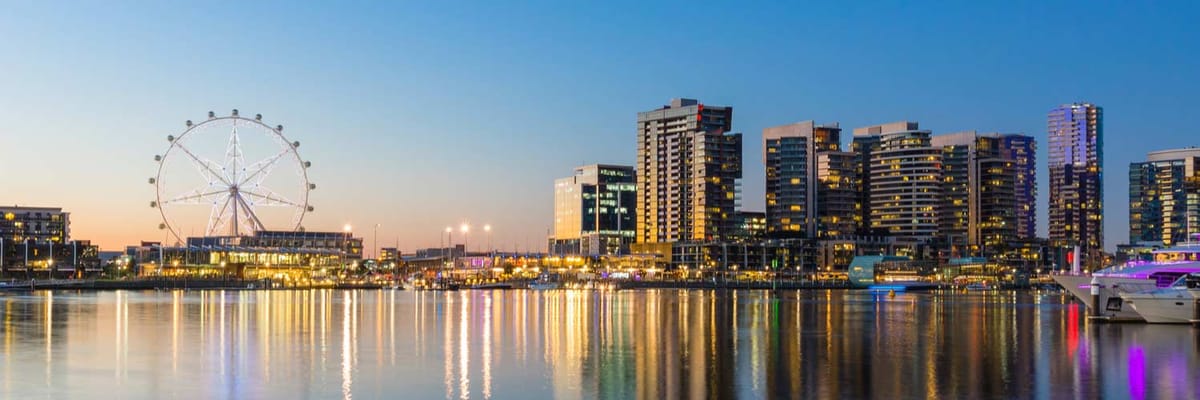 Voyagez avec Air Canada de Calgary vers Melbourne (YYC - MEL) {price_modifier} à partir de **Flights.FromLowestPrice**