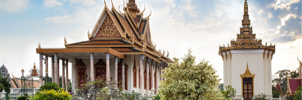 Voyagez avec Air Canada de Chicago vers Phnom Penh (ORD - PNH) {price_modifier} à partir de **Flights.FromLowestPrice**