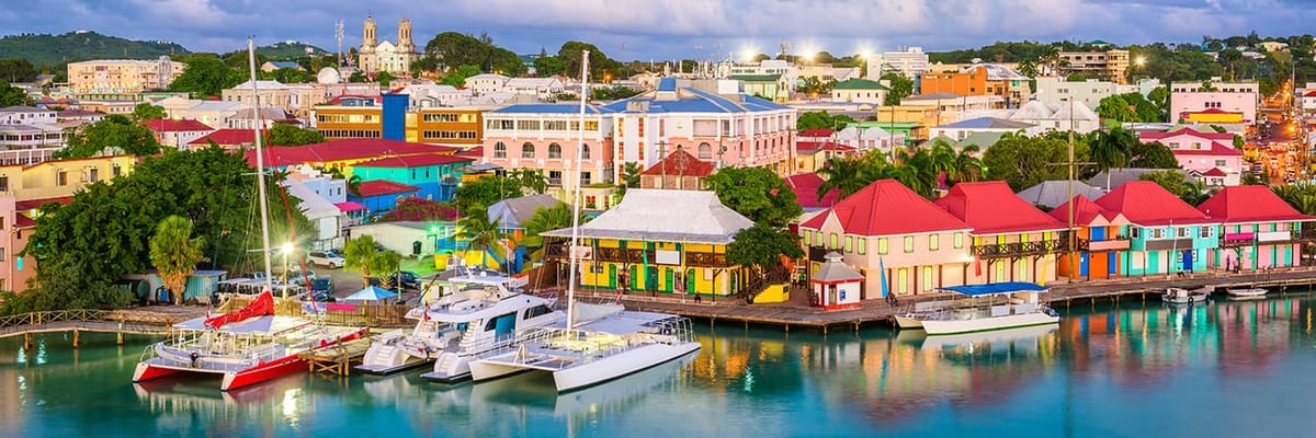 Reserve sus vuelos a Antigua y Barbuda con Air Canada{price_modifier} a partir de **Flights.FromLowestPrice**